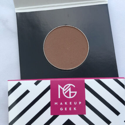 Makeupgeek sombra matte LATTE